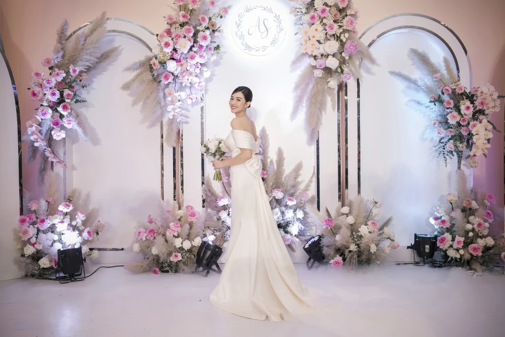Á hậu Tường San chính thức kết hôn ảnh 7