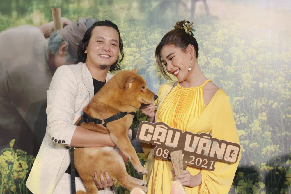 Những hình ảnh Cậu Vàng pose dáng trên thảm đỏ ảnh 9