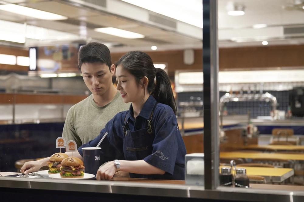 Irene được khen khi lần đầu đóng chính 'Nhân đôi tình yêu' ảnh 3