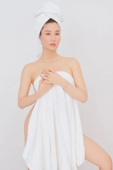 'Tứ đại mỹ nhân' mở đầu năm mới bằng bộ ảnh nóng bỏng ảnh 3