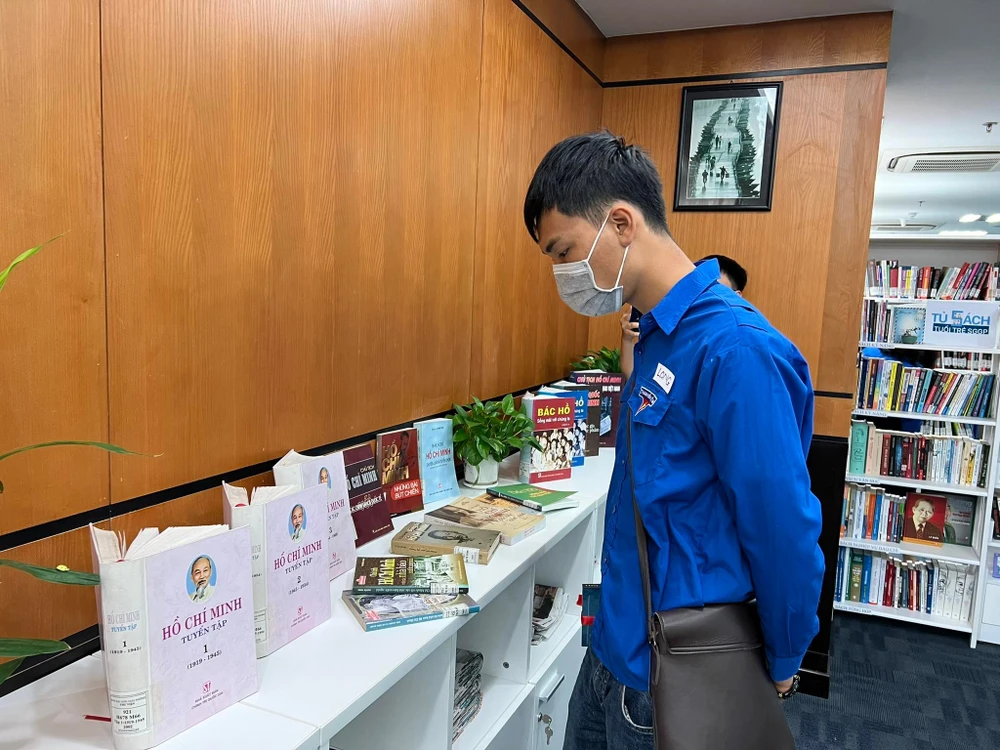 Mặt trái của mạng xã hội và xây dựng hình ảnh chân dung số 4.0 ảnh 8