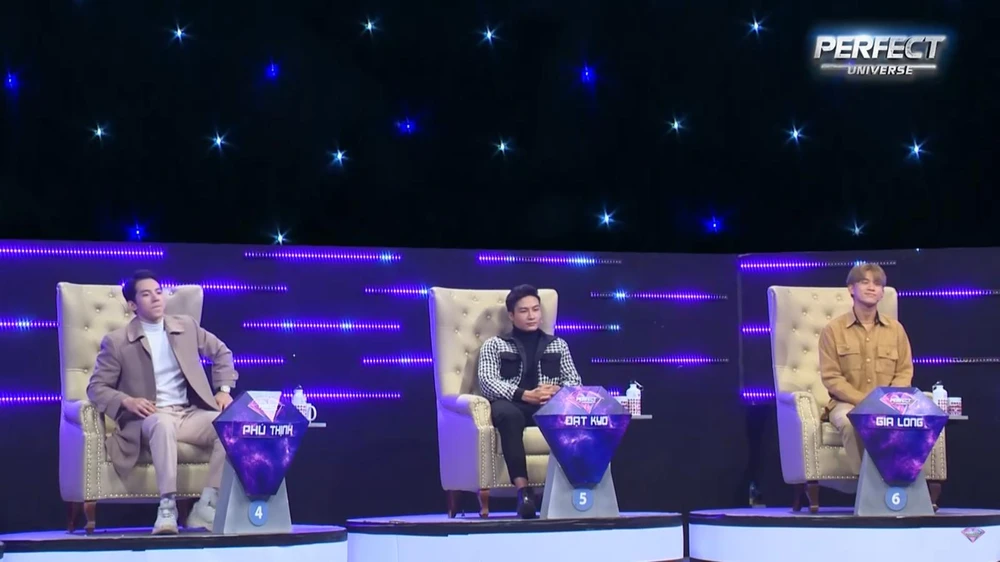 Ba chàng trai chương trình.