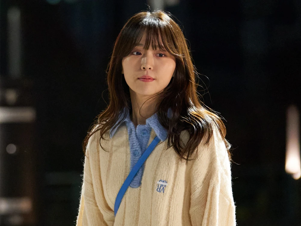 Kim Ji Eun lần đầu đóng cặp cùng đàn anh Lee Jun Ki.