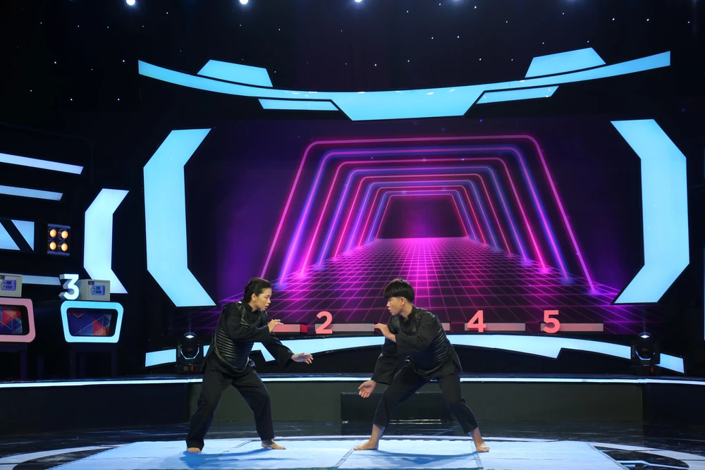 Phần biểu diễn khác chương trình. Phần biểu diễn khác chương trình.