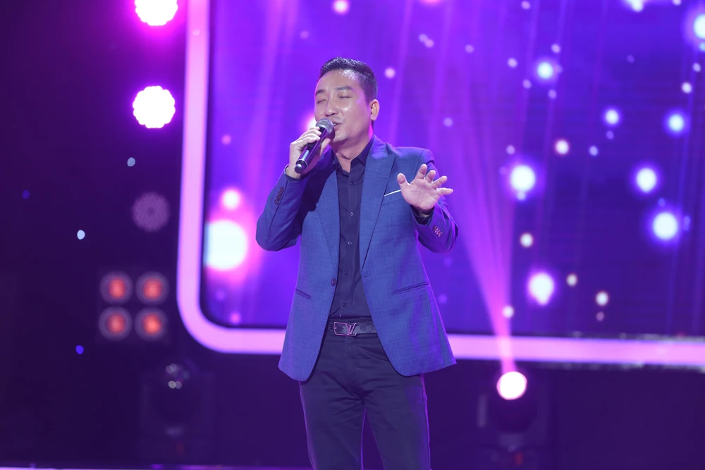 Tuấn Anh hát một ca khúc nổi tiếng của nhạc sĩ Ngô Thụy Miên.