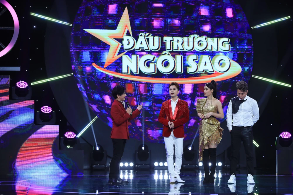 Ba vị đội trưởng giao lưu tại chương trình. Ảnh: CTCC