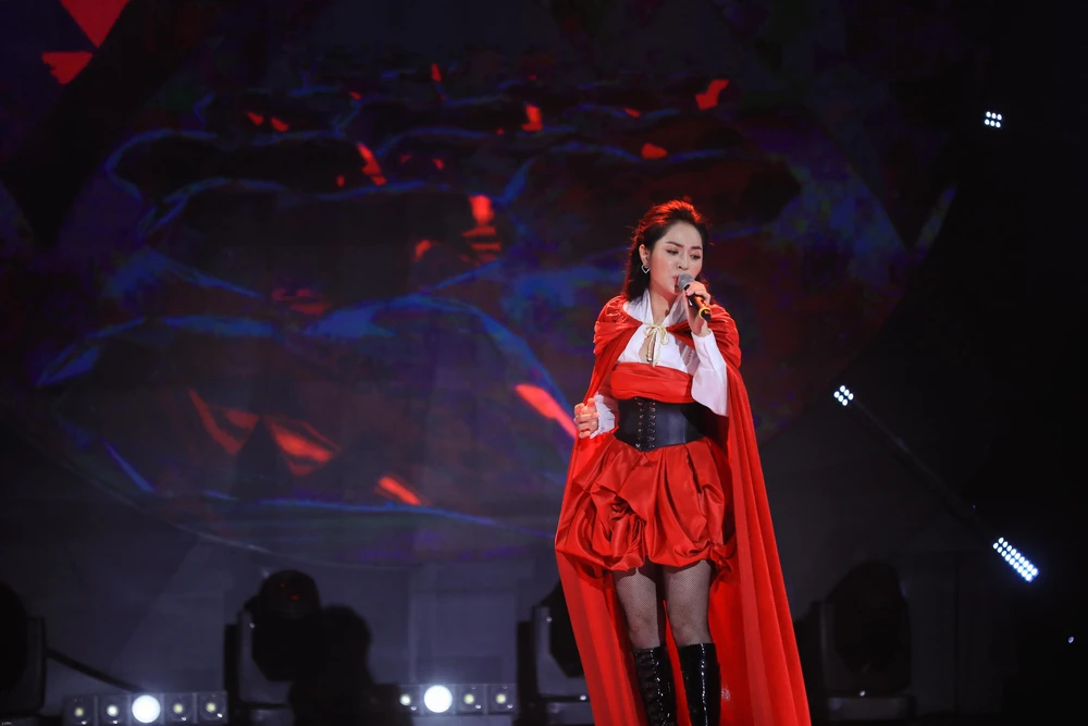 Ca sĩ Nguyễn Duyên Quỳnh.