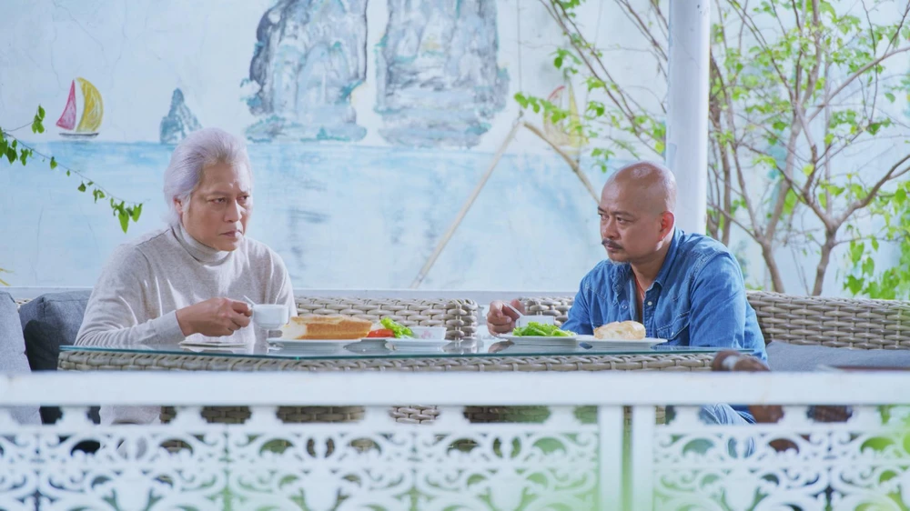 Ông Kha phối hợp với Mỹ Kỳ.