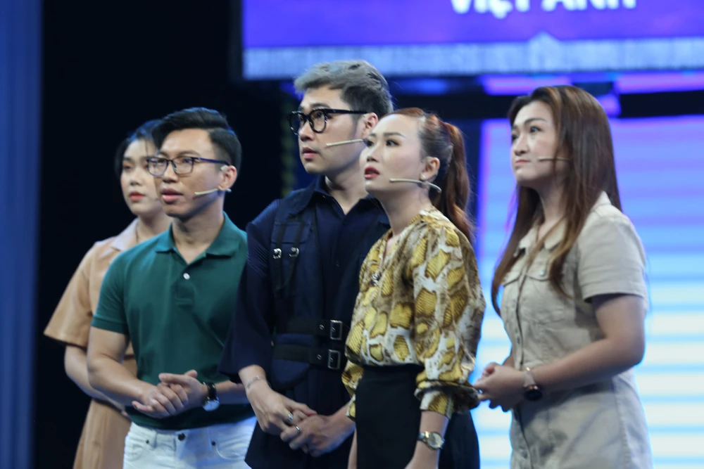 Các người chơi trong chương trình.