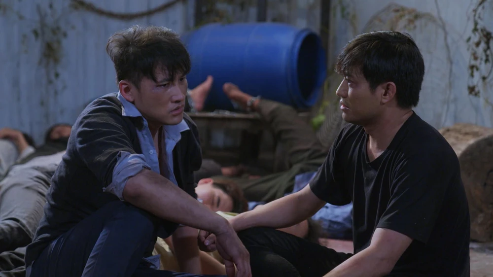 Võ Hiếu và Kì Quý gặp nhau.