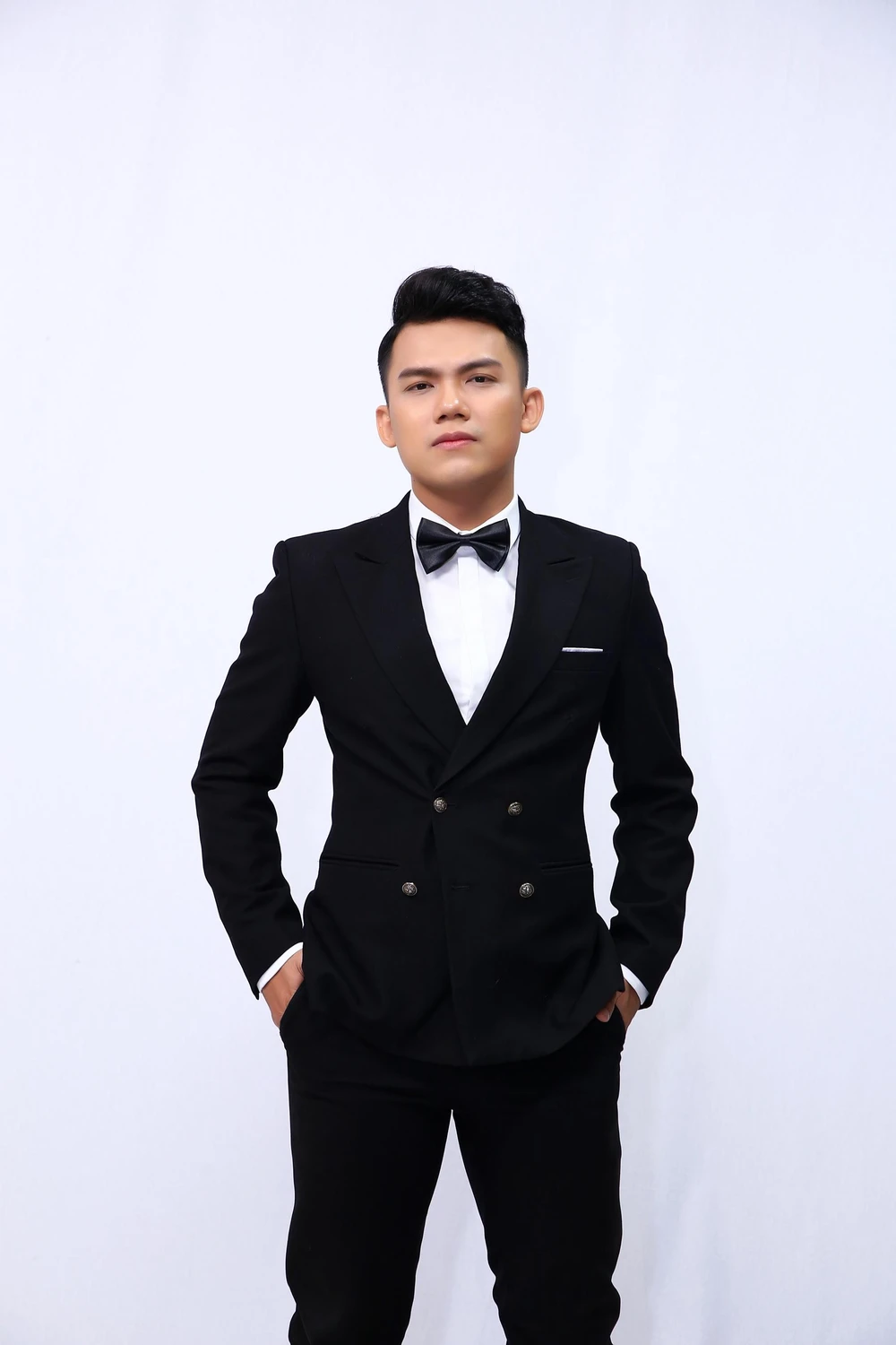 Ca sĩ điển trai Lê Thái Sơn: “Né cám dỗ khiến tôi không thành công như mong đợi nhưng được là chính mình”.