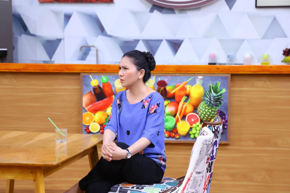 Diễn Viên Thụy Mười tại quán cà phê. Ảnh: CTCC Diễn Viên Thụy Mười tại quán cà phê. Ảnh: CTCC