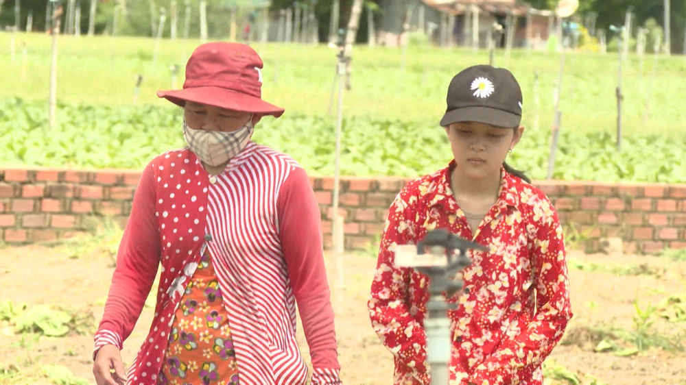 Hoàn cảnh của mẹ con chị Hường.