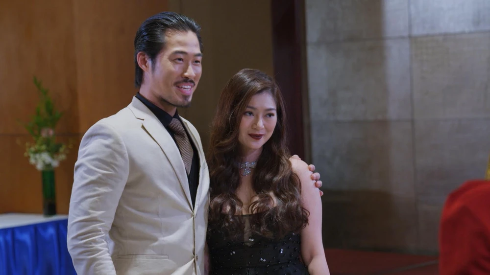 Chiêu Dương xuất hiện cùng Lão Bàng.