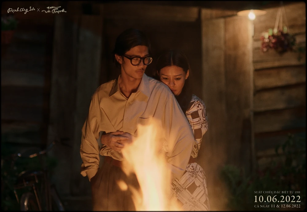 Tái hiện hình ảnh của cố nhạc sĩ trong phim.