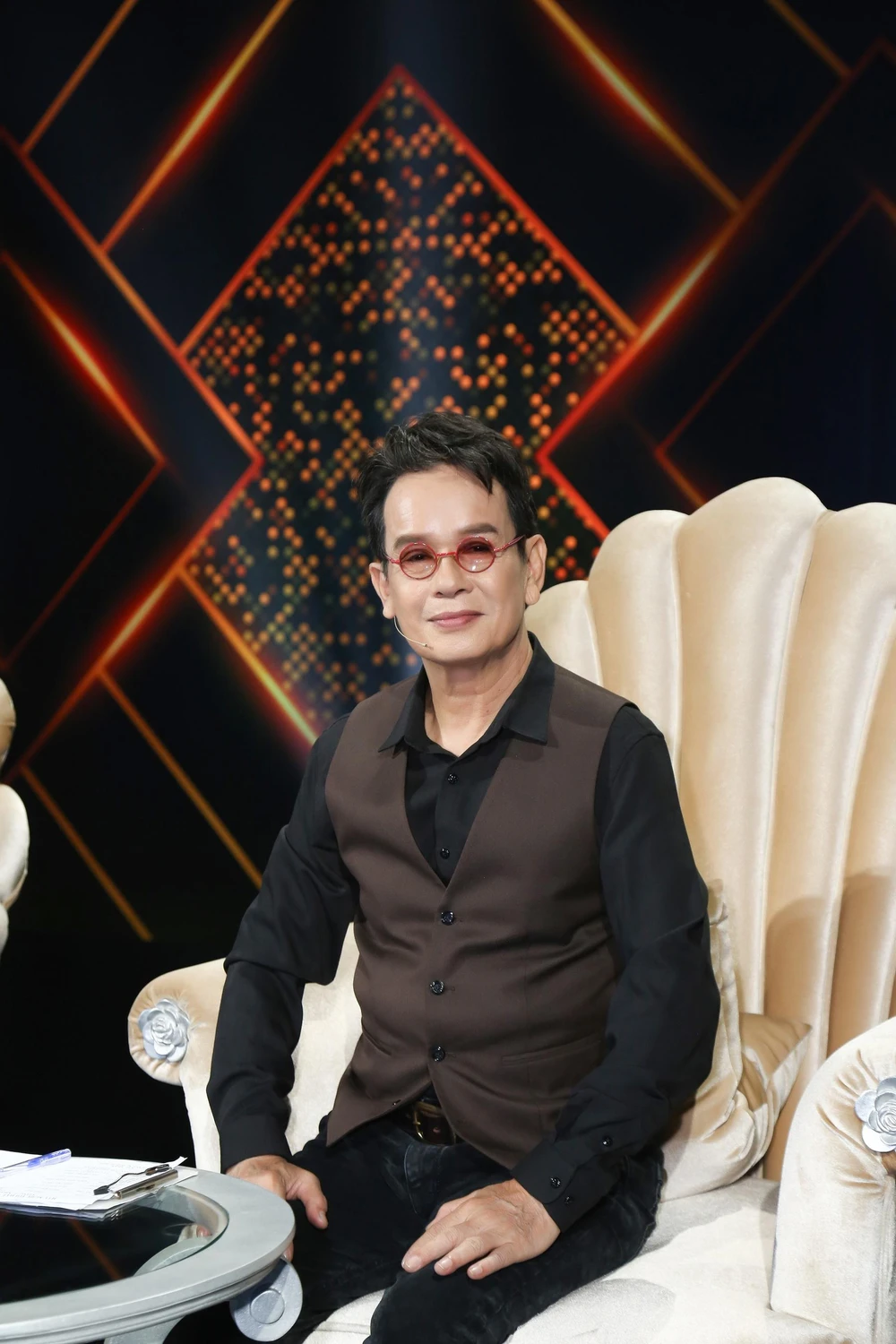 Nhạc sĩ Đức Huy với vai trò giám khảo chương trình.