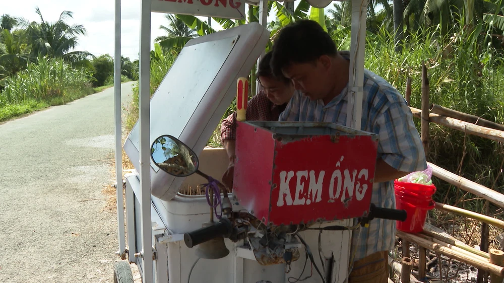 Anh Trần Thanh Deo (1983) và chị Võ Thị Hồng Gấm (1988). Ảnh: CTCC