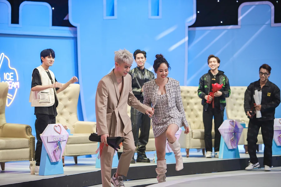 Chi Nguyễn chọn DJ Phương Đông.