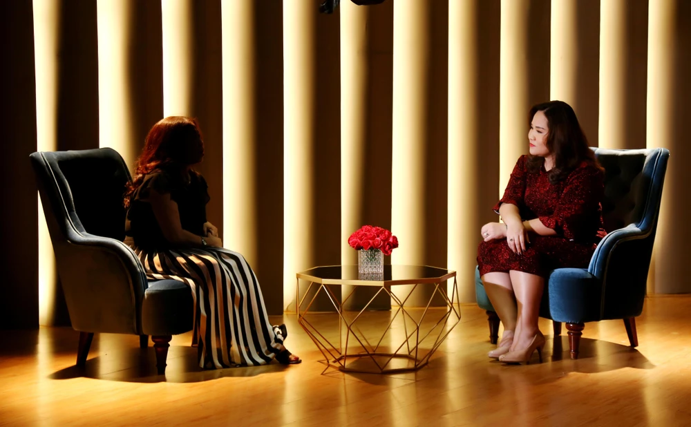 Chị chia sẻ với người tư vấn trong chương trình.