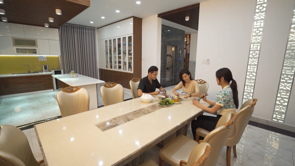 Chuyện ở nhà của Thiên.