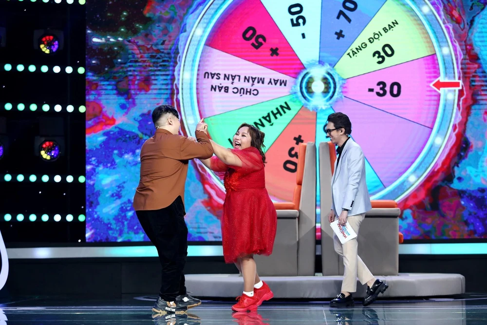 Hình ảnh tại vòng xoay.