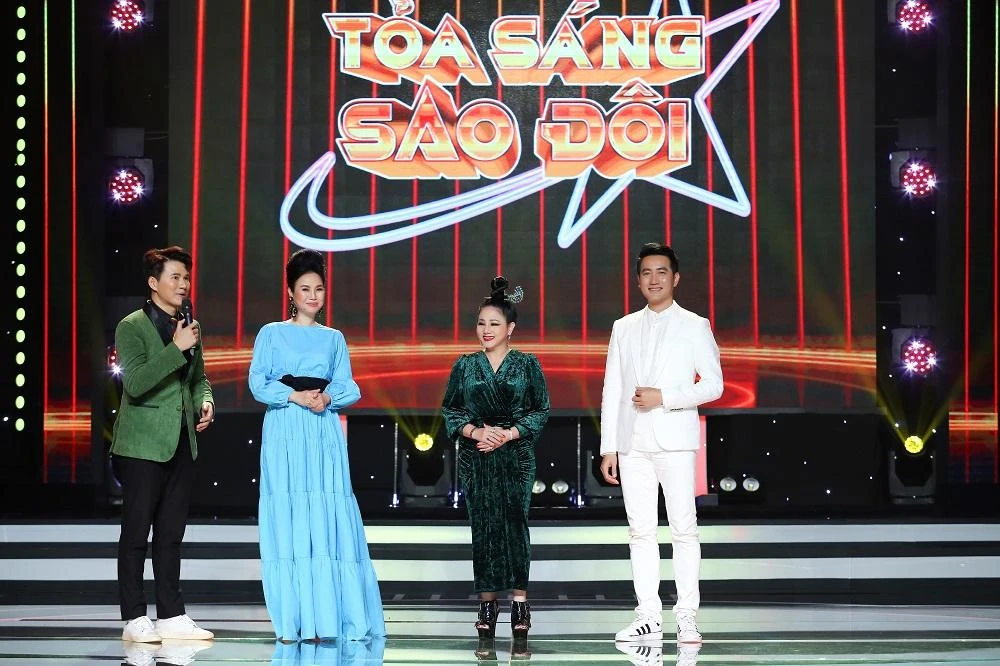 Ban giám khảo chương trình.