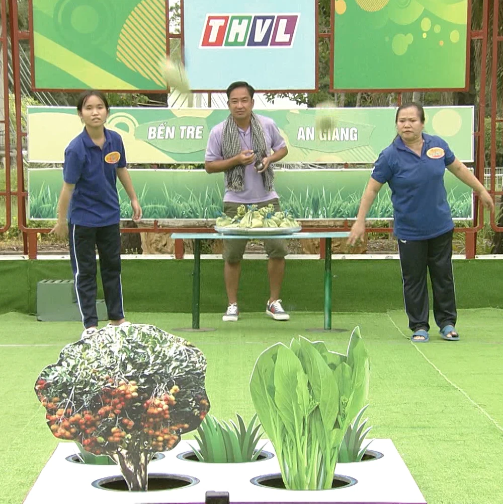 Hai nhân vật trong chương trình.