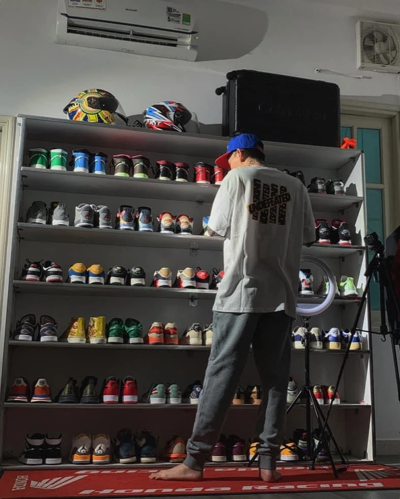 Bộ sưu tập giày.