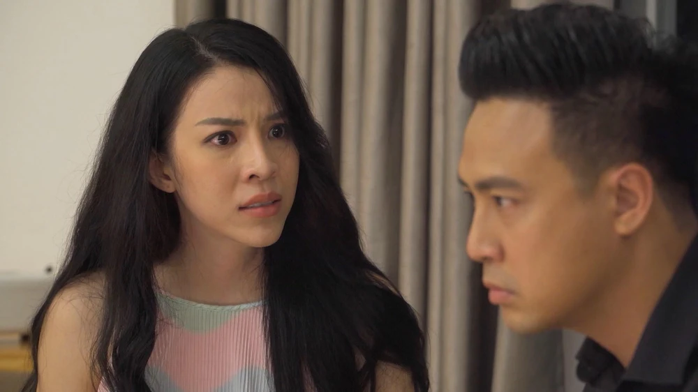 Khôi tranh cãi với Tuyết về việc của Yến.