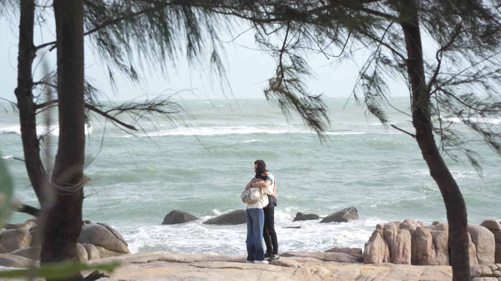 Hoàng Thiên và Hải Yến gặp nhau tại Long Hải. Ảnh: SV