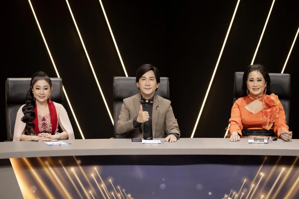 Ban giám khảo trong chương trình. Ảnh: CTCC