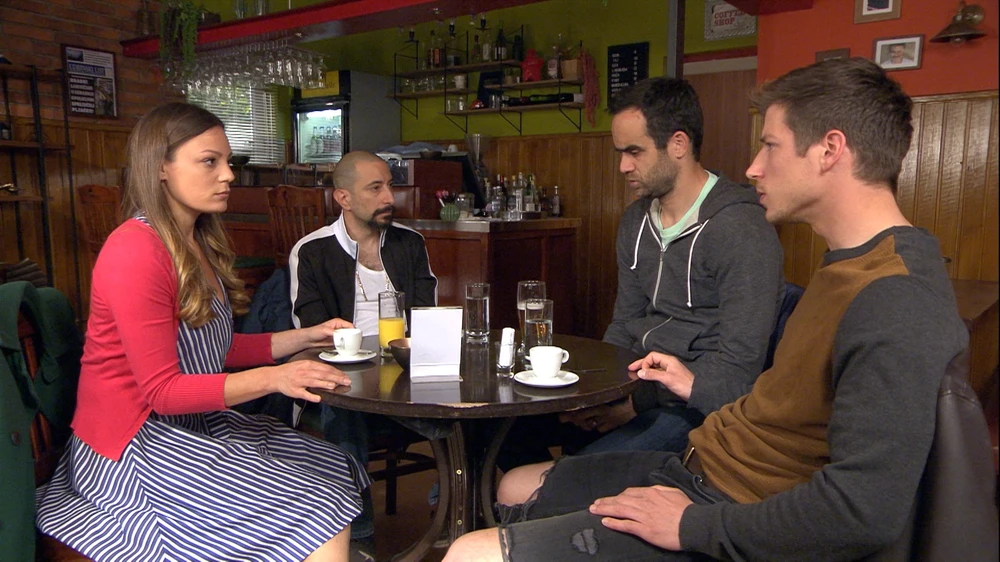 Hình ảnh trong phim. Hình ảnh trong phim.