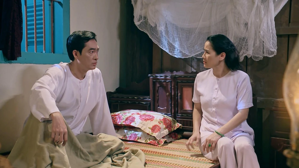 Ông Phú tiếp tục cãi nhau với vợ.