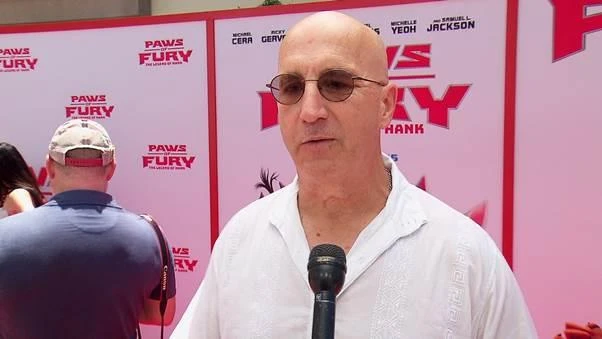 Đạo diễn Mark Koetsier.