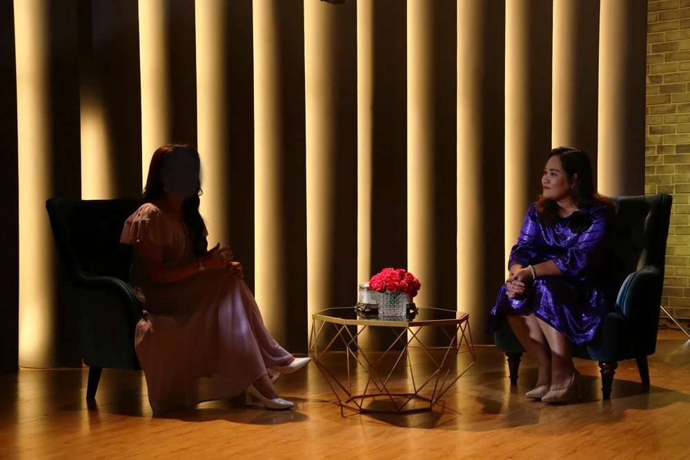 Chị A chia sẻ cùng chuyên gia tâm lý.