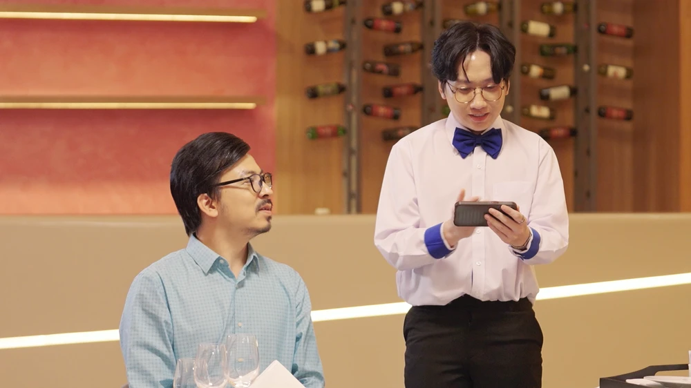 Phát La tiếp tục chịu trận vì thầy. Phát La tiếp tục chịu trận vì thầy.