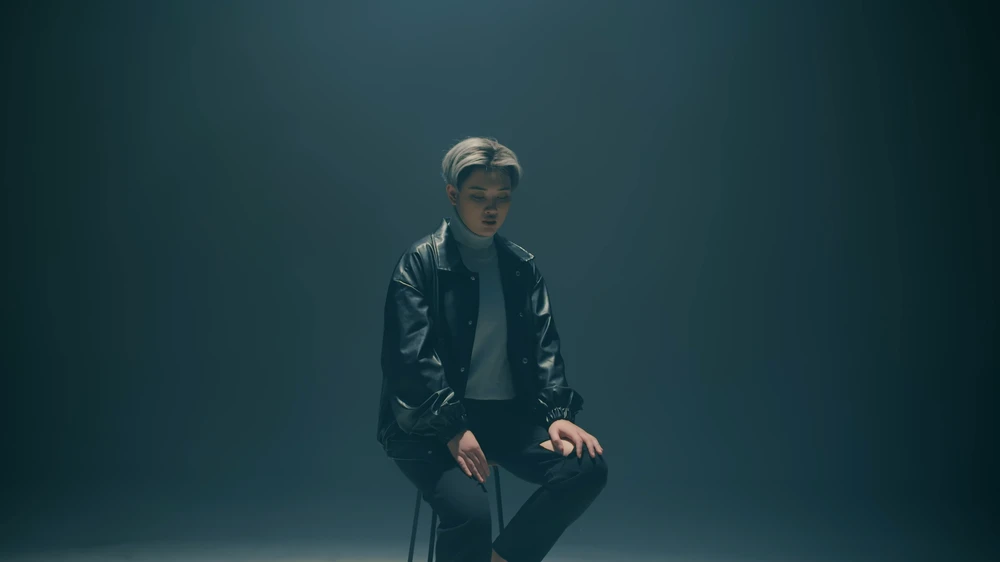 Chu Thúy Quỳnh gây ấn tượng mạnh bởi hình ảnh mới lạ hoàn toàn trong sản phẩm mới.