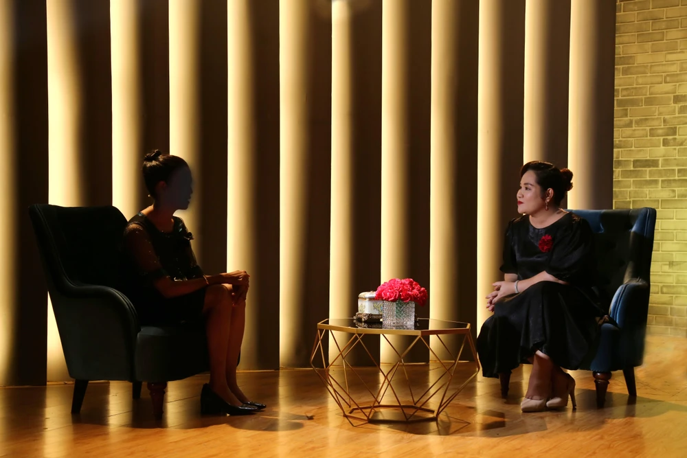 Chị M chia sẻ với chương trình 'Người thứ ba'.