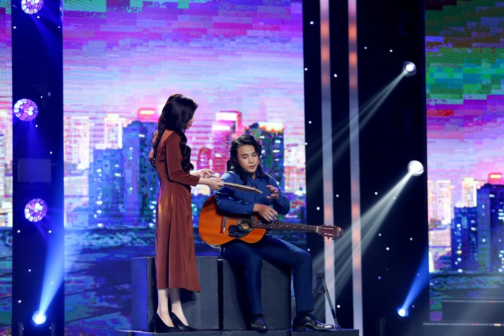 Tiết mục của Tuấn Nghĩa. Ảnh: CTCC