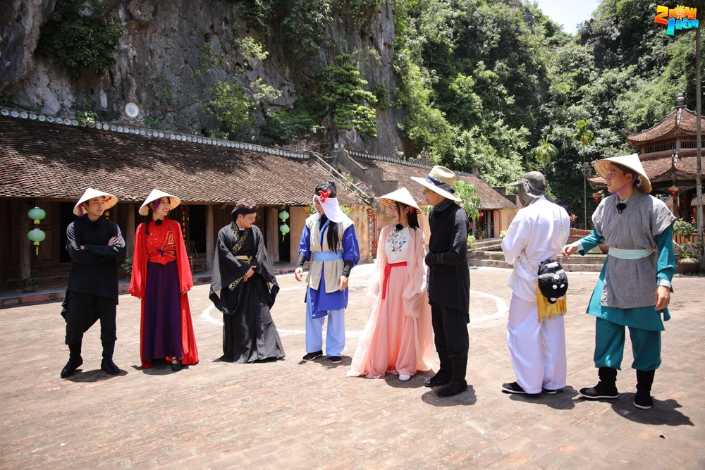 Hình ảnh trong chương trình. Hình ảnh trong chương trình.