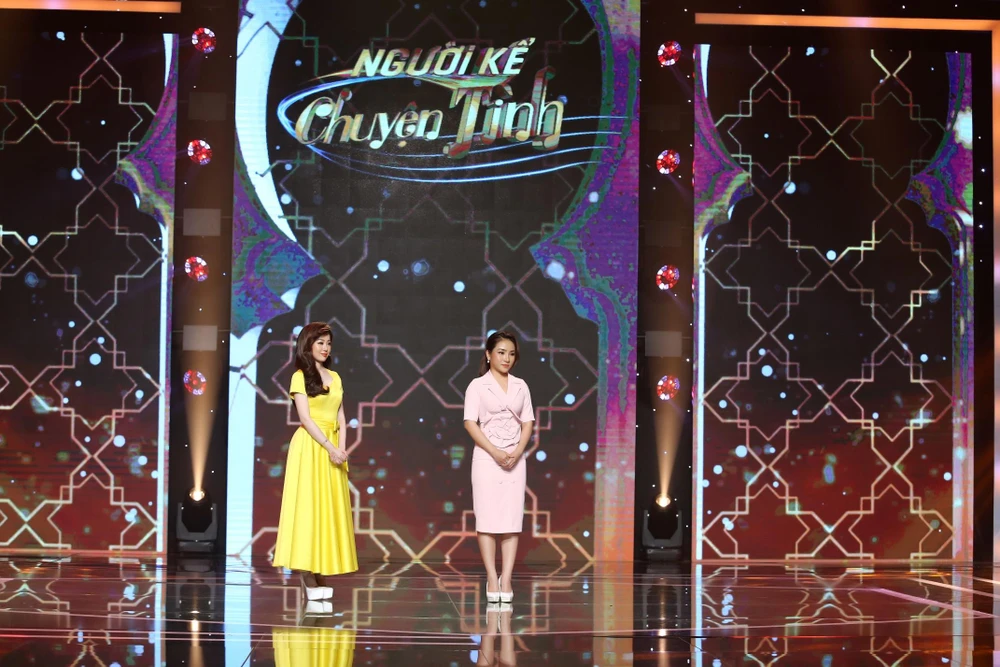 Nguyễn Thạch Thảo nghe nhận xét từ ban giám khảo.