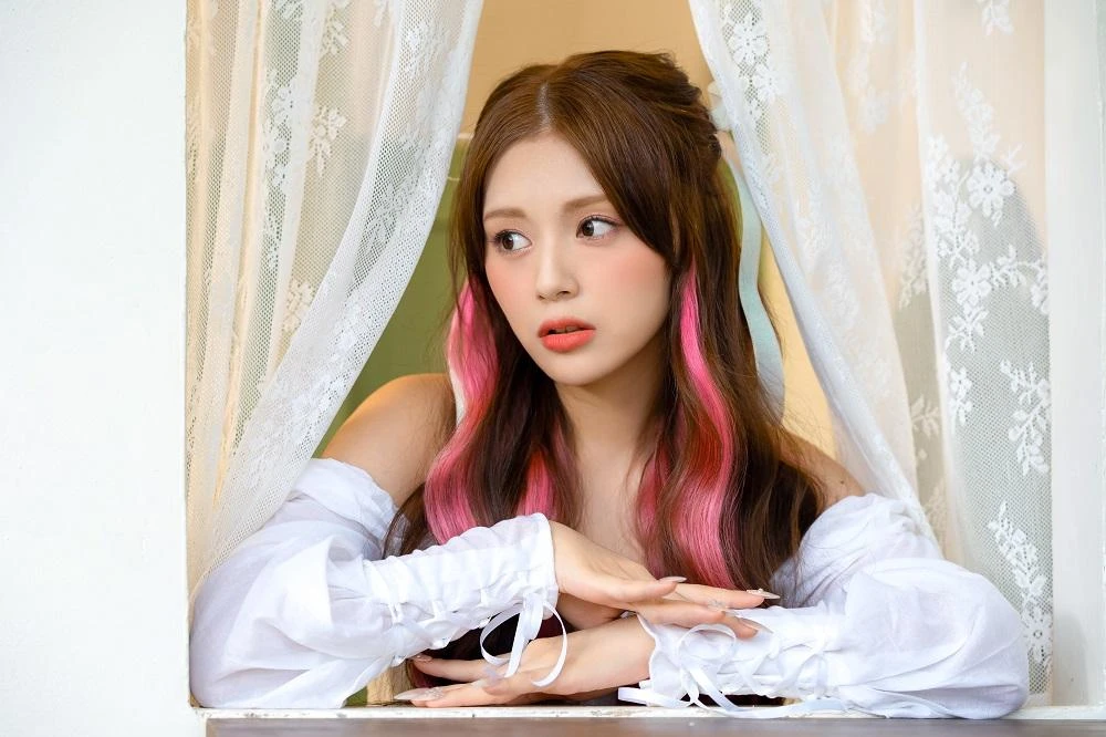 Young Ju vào vai một cô gái luôn mong mỏi tình yêu trong Muốn yêu một lần. Ảnh: NVCC