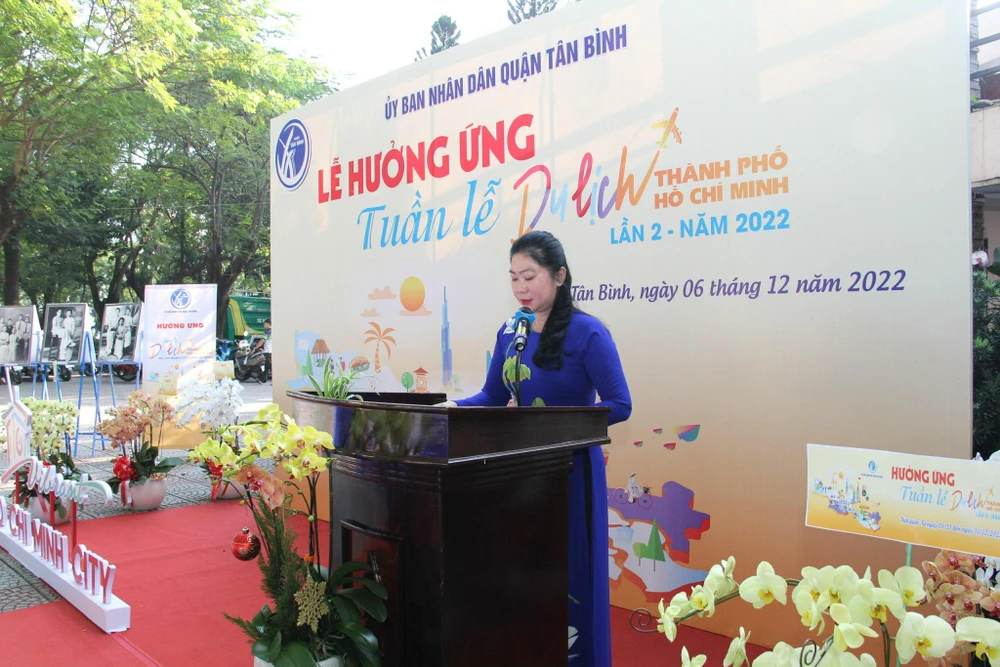 Bà Thái Thị Lan Chi, Phó Chủ tịch UBND quận Tân Bình phát biểu.