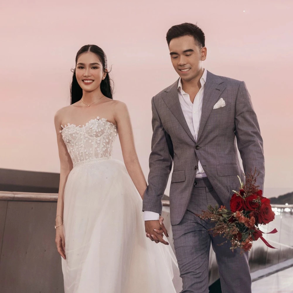 Á hậu Phương Anh cùng bạn trai.