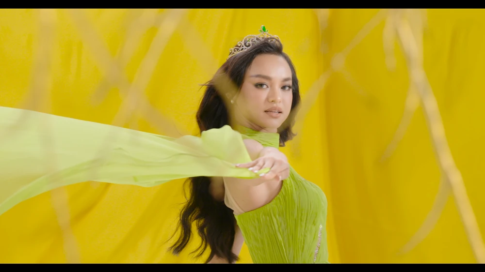 Á Hậu Quỳnh Mai. Á Hậu Quỳnh Mai.