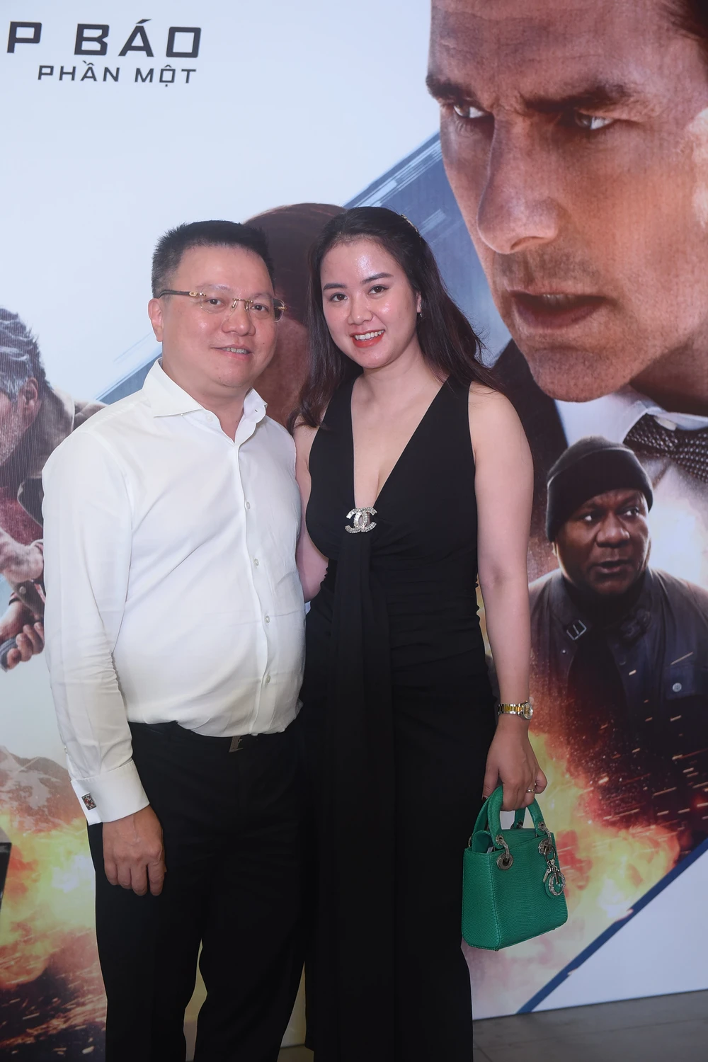 Sự kiện tối qua có sự xuất hiện của Ông Lê Quốc Minh (Ủy viên Trung ương Đảng, Phó Trưởng Ban Tuyên giáo Trung ương, Tổng Biên tập Báo Nhân Dân, Chủ tịch Hội Nhà báo Việt Nam) và vợ. Ông chia sẻ Nhiệm Vụ Bất Khả Thi là sê-ri phim hành động yêu thích của ông. Ảnh: CJ