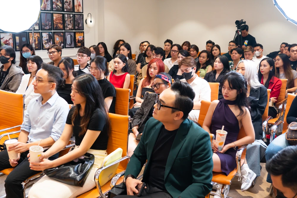 Sự kiện có sự góp mặt của nhiều nhà sáng tạo nội dung, những người hoạt động trong lĩnh vực nghệ thuật và cả các bạn sinh viên quan tâm đến vấn đề này.