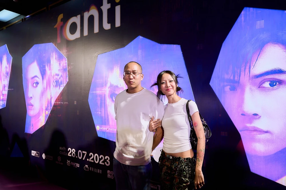 Vợ chồng rapper Suboi - nhà sản xuất âm nhạc Nodey. Vợ chồng rapper Suboi - nhà sản xuất âm nhạc Nodey.