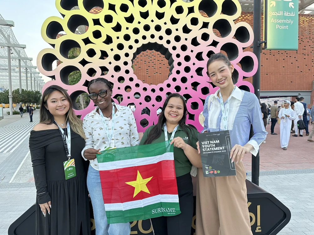 HOA HẬU BẢO NGỌC (1).jpg