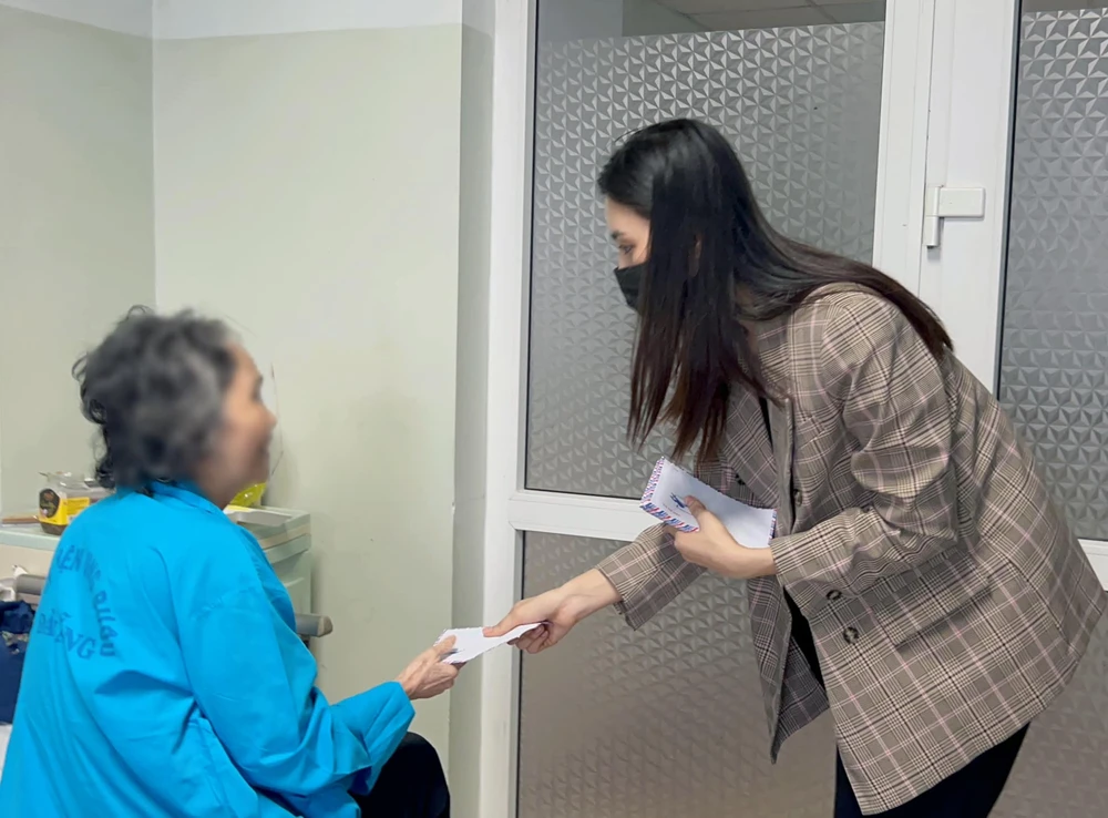 Hoa hậu Tiểu Vy.jpg